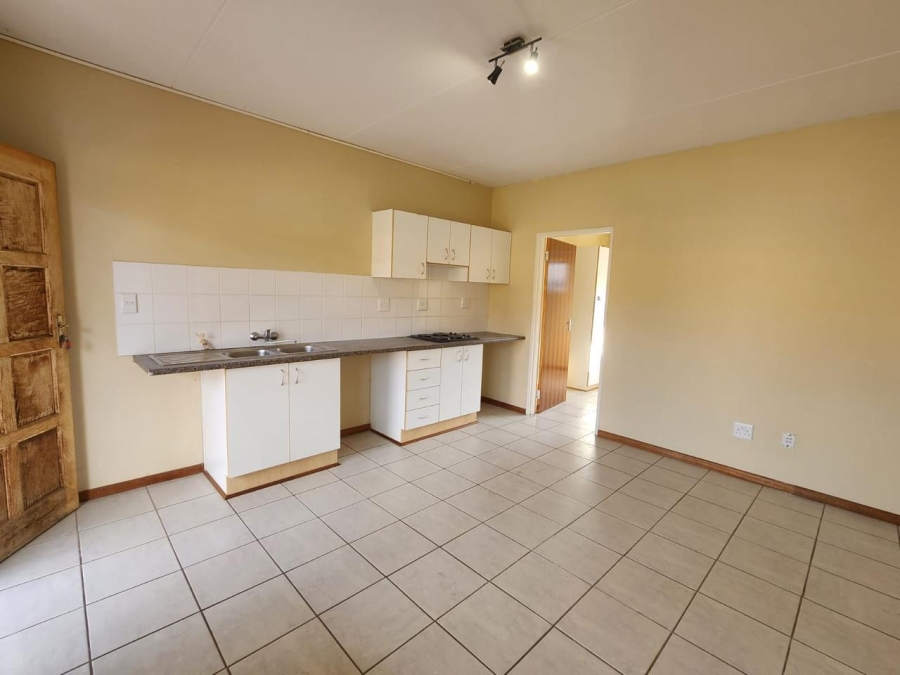 1 Bedroom Property for Sale in Rhodesdene Northern Cape